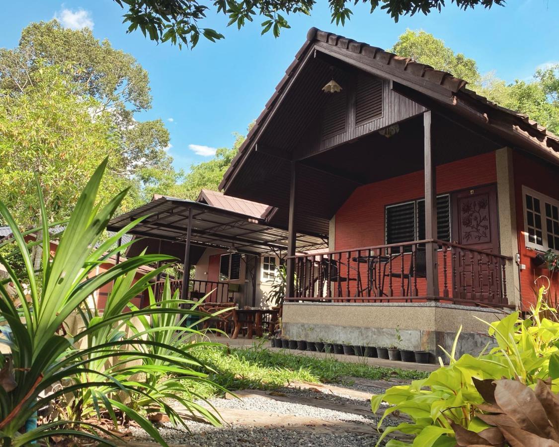 Chomklong Experience Bed & Breakfast Pakchong Exterior photo