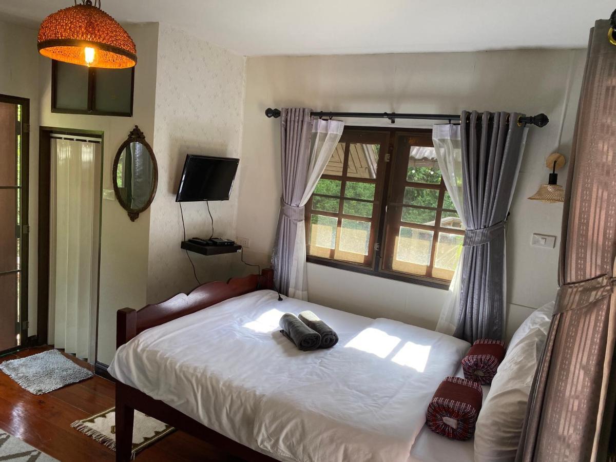 Chomklong Experience Bed & Breakfast Pakchong Exterior photo
